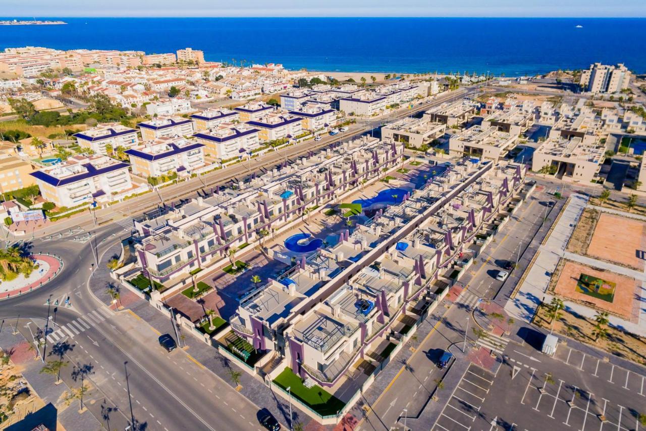 Luxurious 2 Bedroom Apartment Near The Beach Torre de la Horadada Екстериор снимка