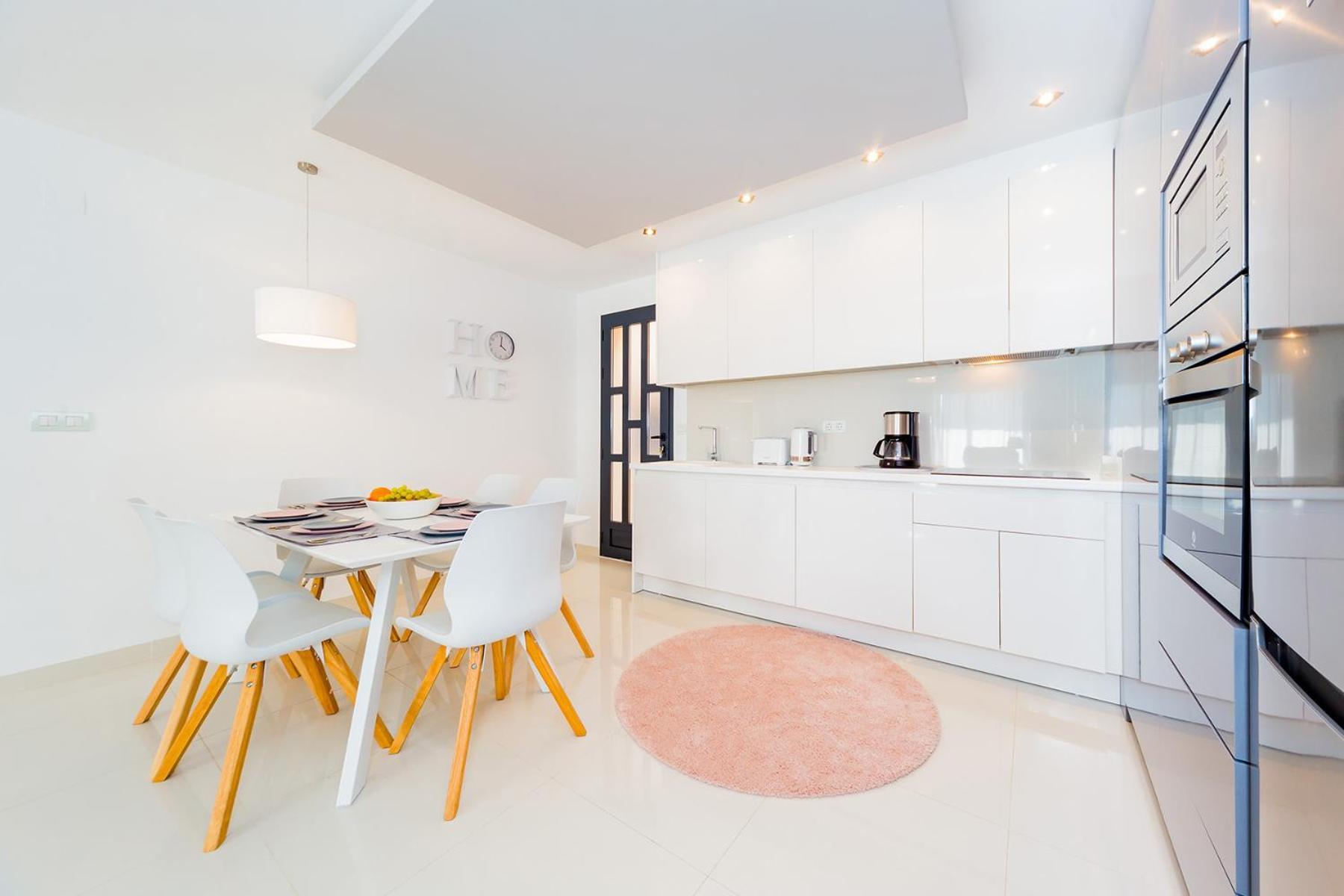 Luxurious 2 Bedroom Apartment Near The Beach Torre de la Horadada Стая снимка