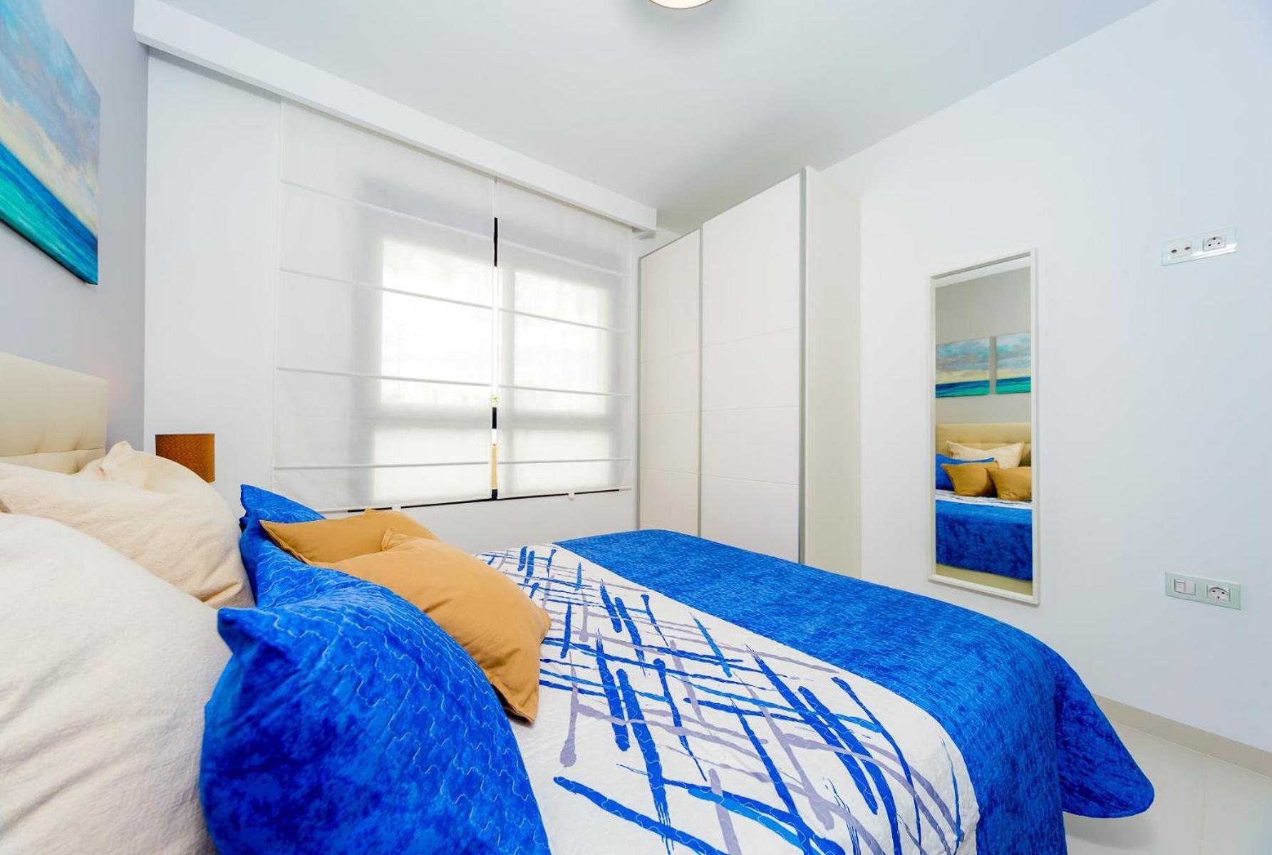 Luxurious 2 Bedroom Apartment Near The Beach Torre de la Horadada Стая снимка