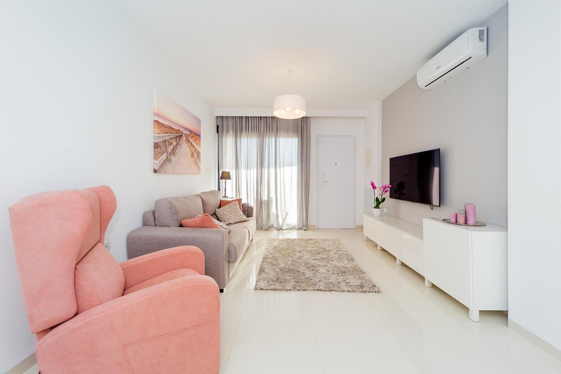 Luxurious 2 Bedroom Apartment Near The Beach Torre de la Horadada Стая снимка