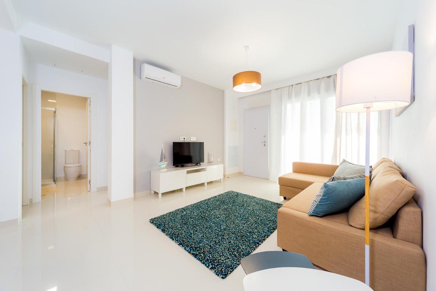 Luxurious 2 Bedroom Apartment Near The Beach Torre de la Horadada Стая снимка